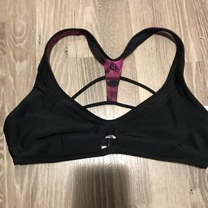 SOLDLululemon reversible surf to sand bikini top 8